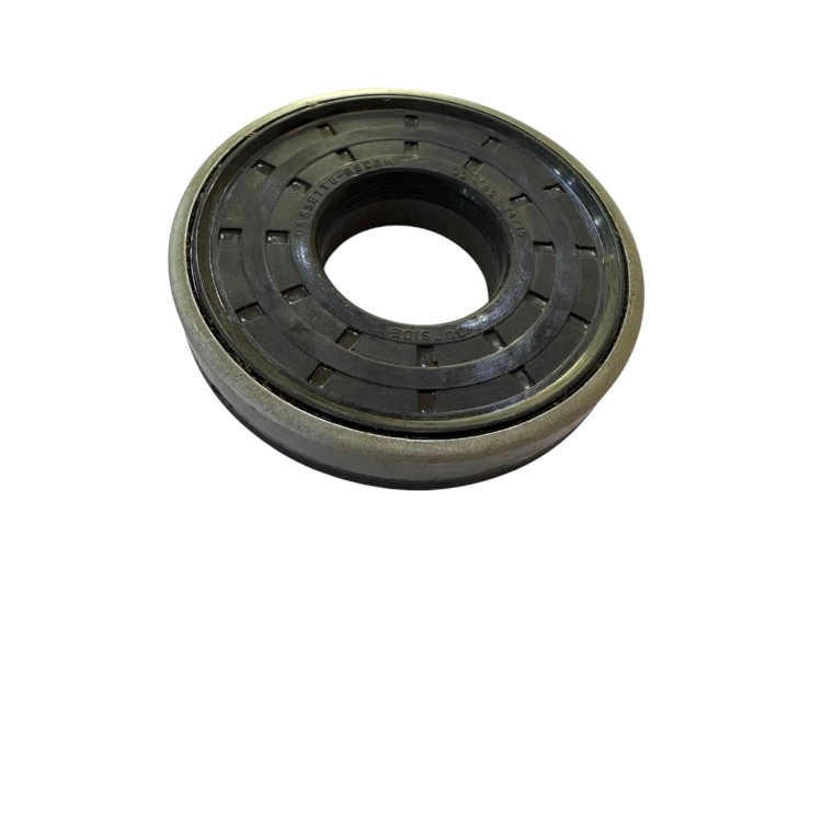 ROTATION OIL SEAL 33*82*14/15 006514837V1 4WD