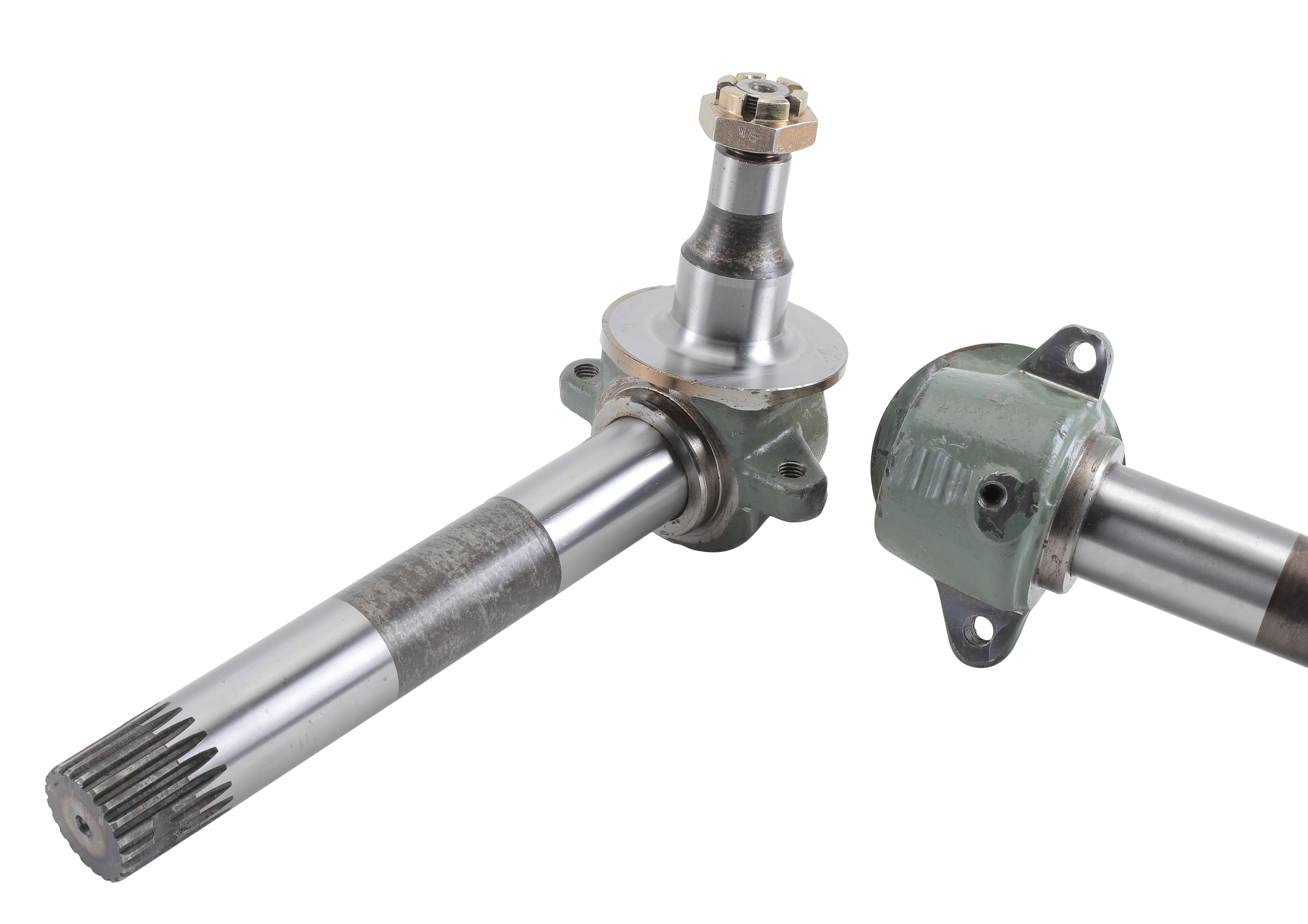 FRONT AXLE FOR GREEN TRACTOR GLOBAL (RIGHT)